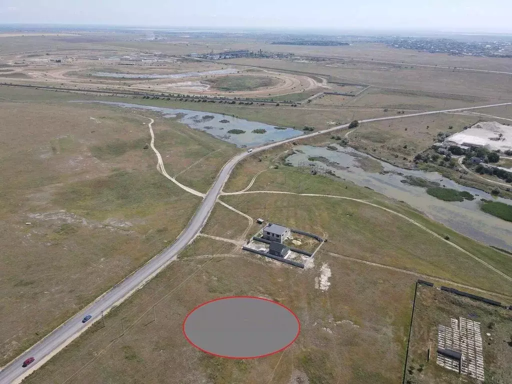 Участок в Крым, Сакский район, с. Суворовское ул. Восточная (10.0 ... - Фото 1