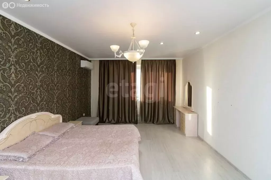 2-комнатная квартира: Тюмень, улица Елизарова, 12 (76.5 м) - Фото 2