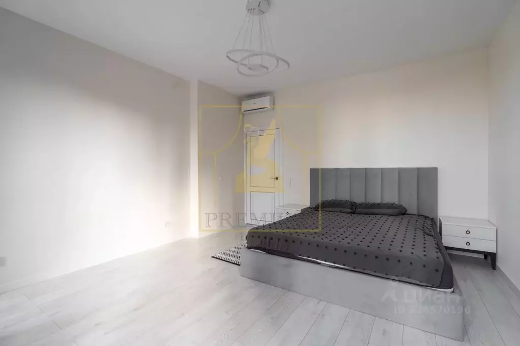 3-к кв. Санкт-Петербург Пулковская ул., 8к1 (110.0 м) - Фото 1