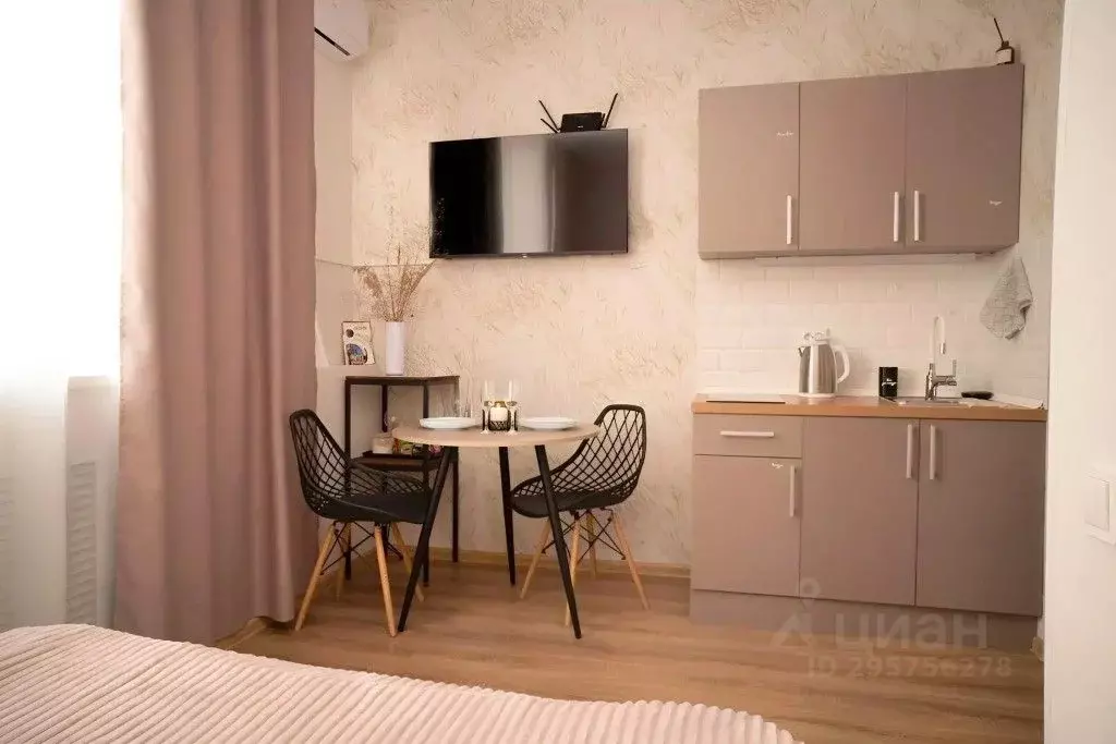 1-к кв. Татарстан, Казань ул. Нурсултана Назарбаева, 35к1 (18.0 м) - Фото 0