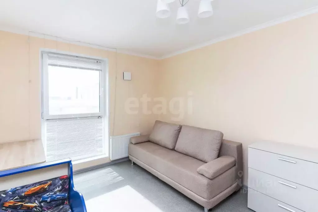 2-к кв. Тюменская область, Тюмень ул. Монтажников, 61 (56.0 м) - Фото 1