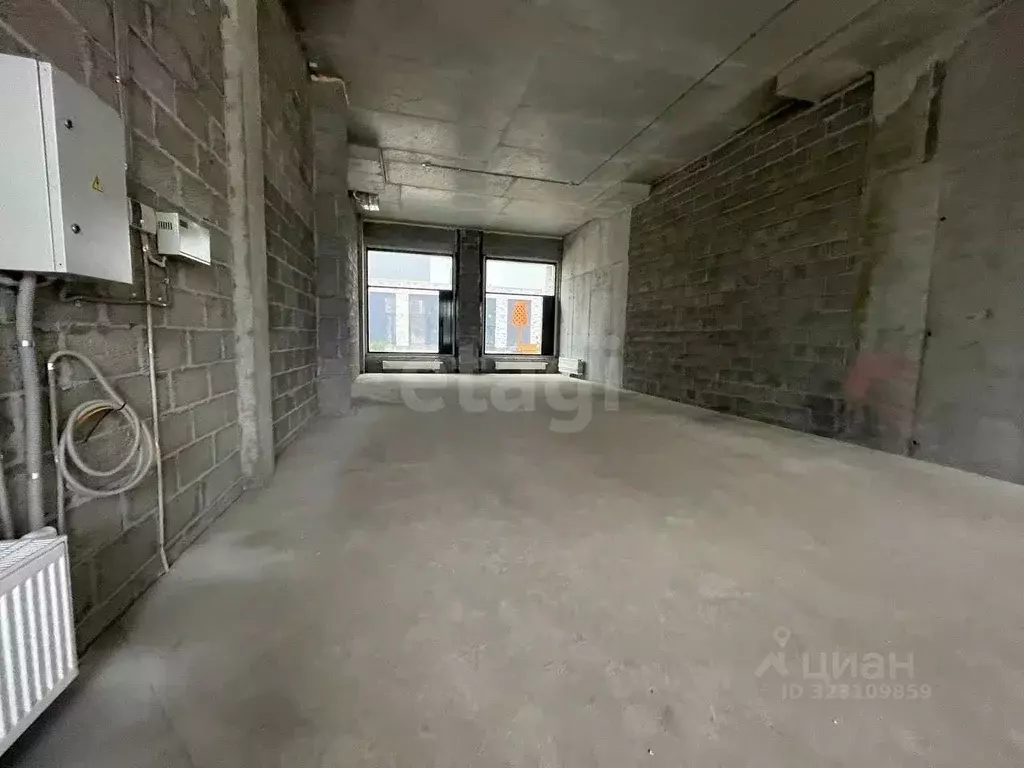 Помещение свободного назначения в Тюменская область, Тюмень ул. Андрея ... - Фото 1