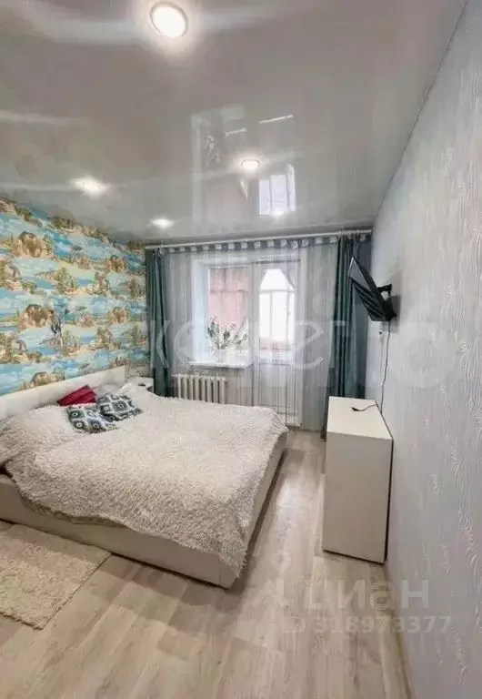 3-к кв. Курганская область, Курган Заозерный жилрайон, 3-й мкр, 6 ... - Фото 0