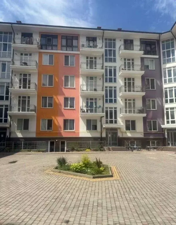 2-к кв. Крым, Симферополь ул. Аэрофлотская, 5Б (70.0 м) - Фото 1