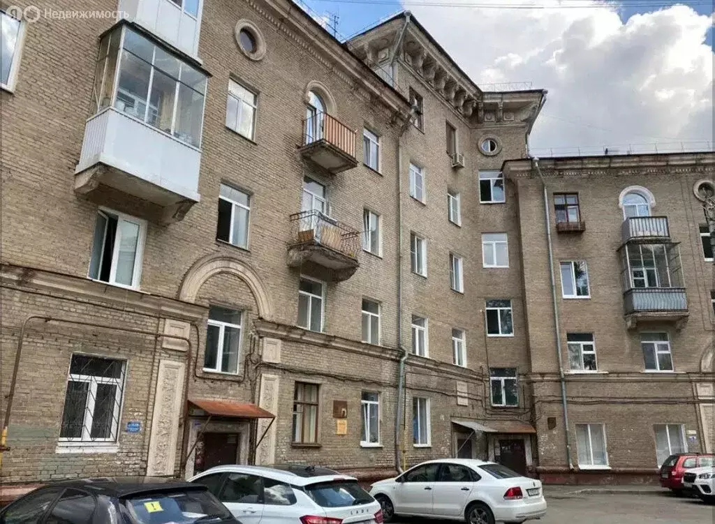 3-комнатная квартира: Уфа, улица Калинина, 11 (76.2 м) - Фото 0