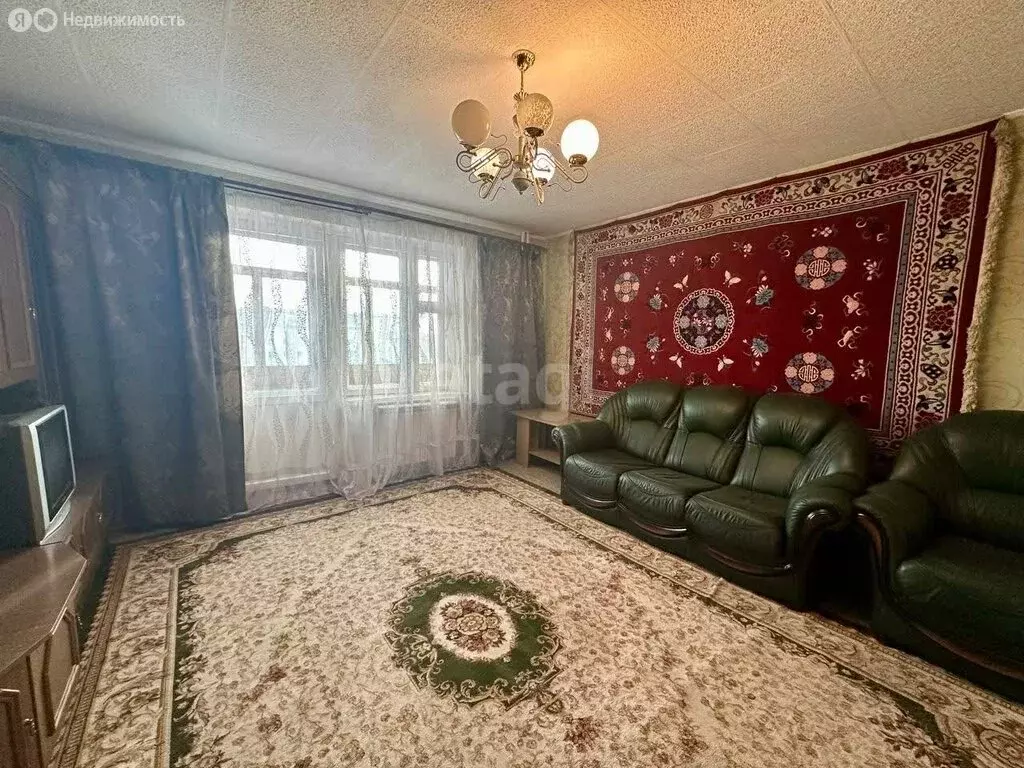 4-комнатная квартира: Ачинск, 8-й микрорайон, 7 (86.9 м) - Фото 0