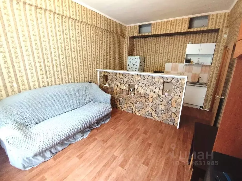 2-к кв. Омская область, Омск Братская ул., 5 (36.0 м) - Фото 1