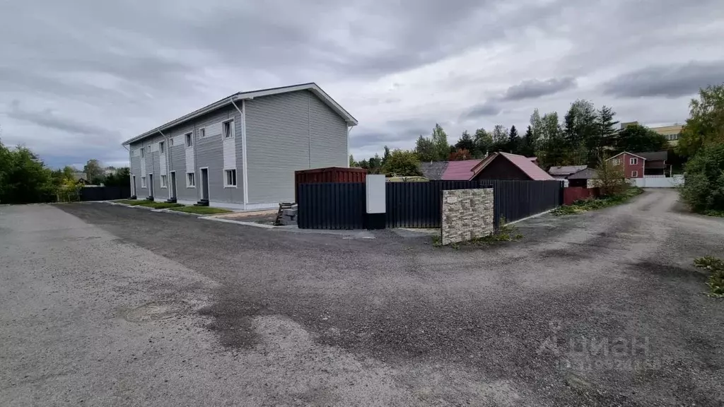 Таунхаус в Карелия, Петрозаводск ул. Средняя Зареченская, 3 (120 м) - Фото 0