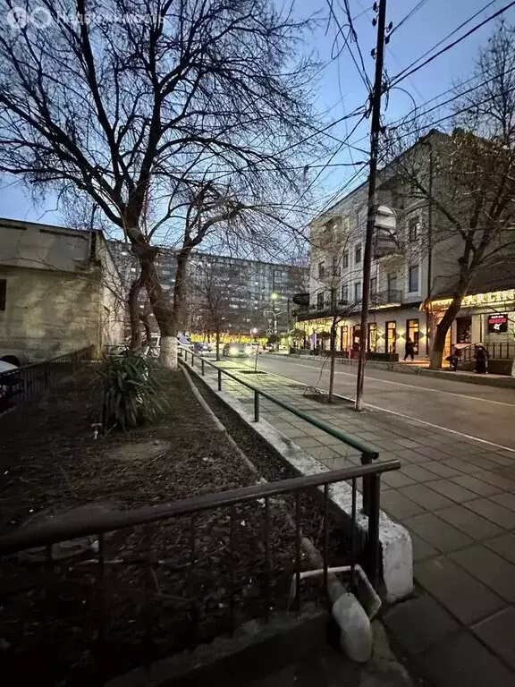 2-комнатная квартира: Махачкала, улица Магомеда Ярагского, 75А (50 м) - Фото 1