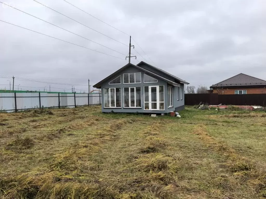 Дом в Калужская область, Малоярославецкий муниципальный округ, село ... - Фото 1