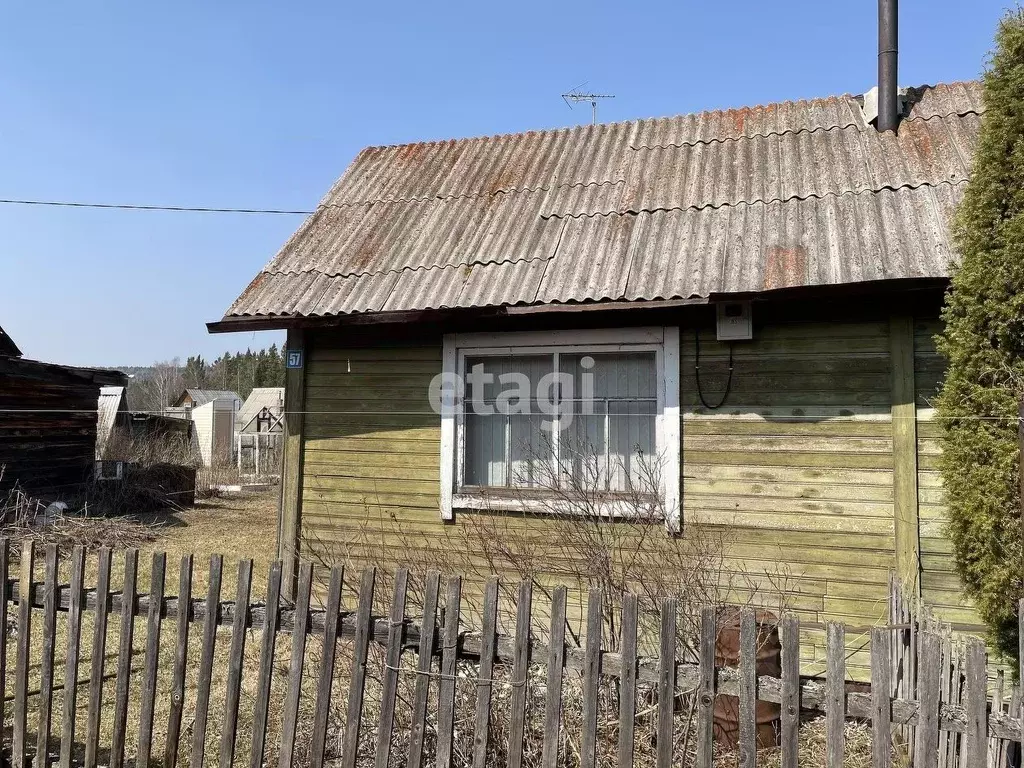 Дом в Красноярский край, Емельяновский район, Еловский сельсовет, ... - Фото 1