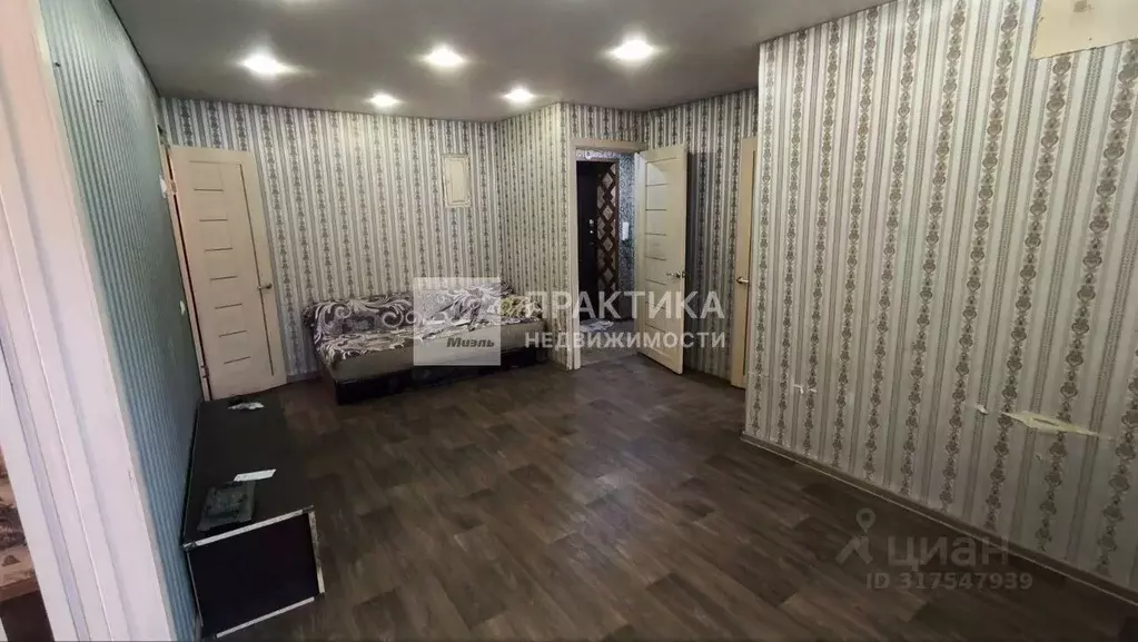 2-к кв. Липецкая область, Липецк просп. Победы, 49 (41.5 м) - Фото 0
