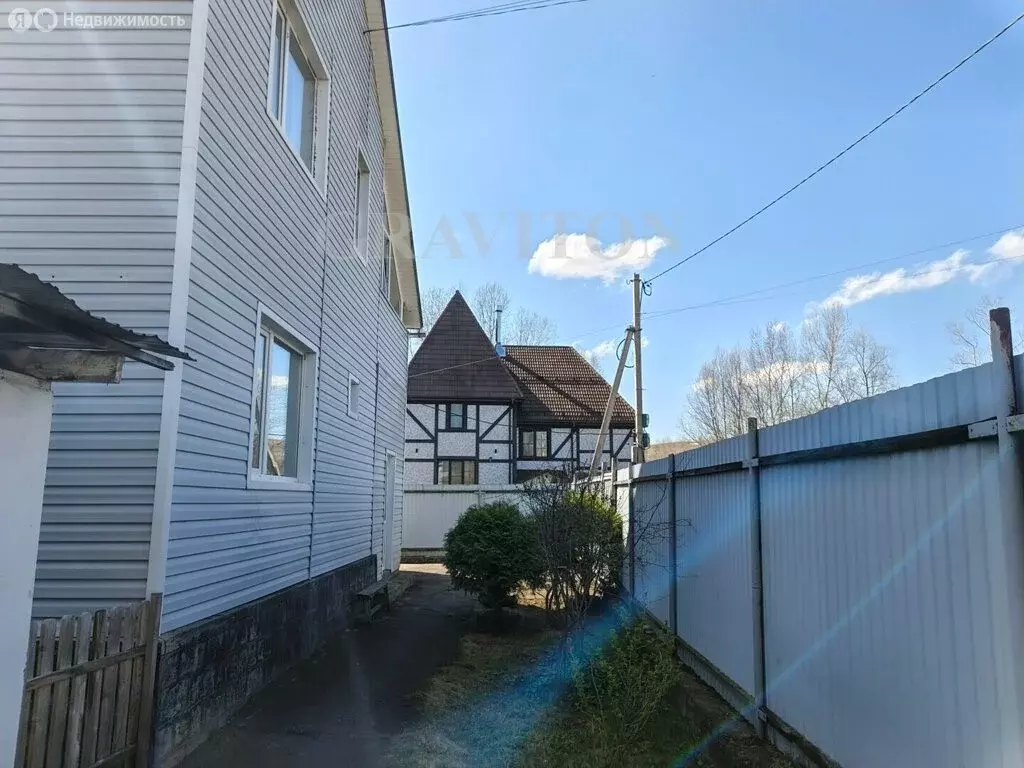 Дом в село Майма, улица Гидростроителей (180 м) - Фото 2