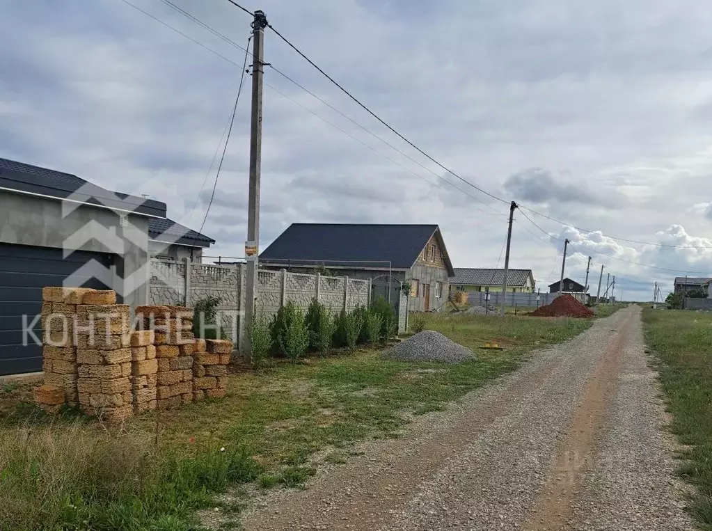 Участок в Крым, Черноморский район, с. Новосельское ул. Сиреневая, 9 ... - Фото 1