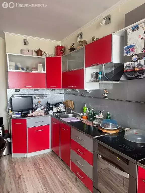 3-комнатная квартира: Кемерово, улица Авроры, 14 (81.7 м) - Фото 1