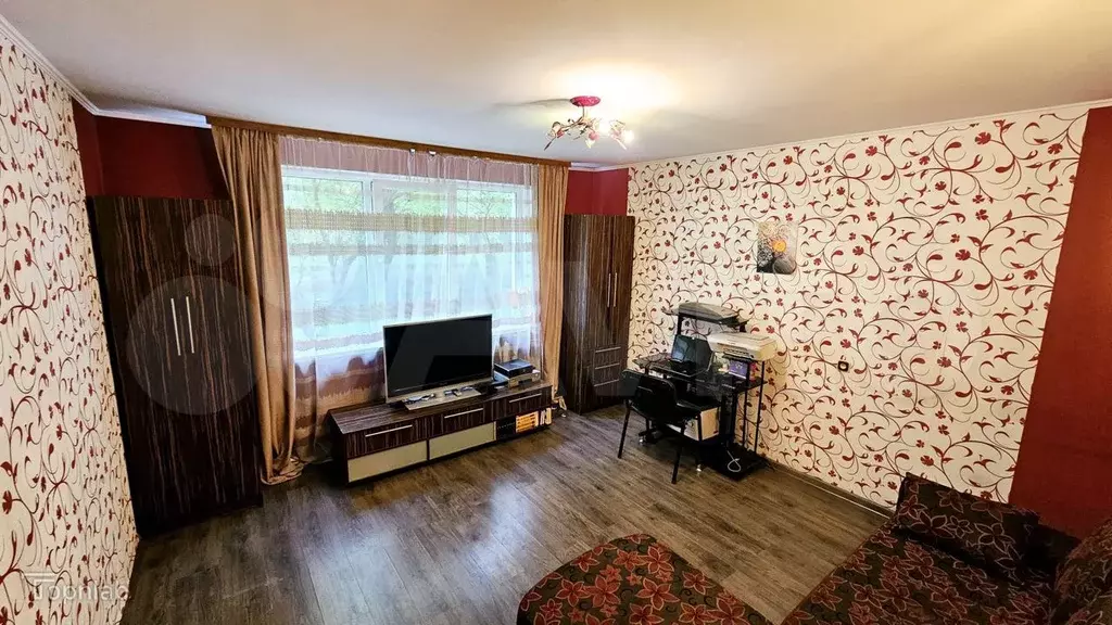 2-к. квартира, 50 м, 1/9 эт. - Фото 0