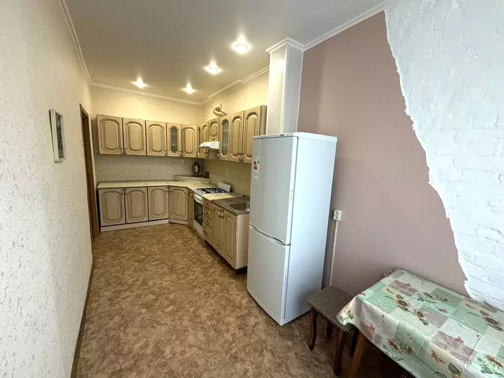 2-к кв. Смоленская область, Смоленск Коммунистическая ул., 6 (59.0 м) - Фото 1