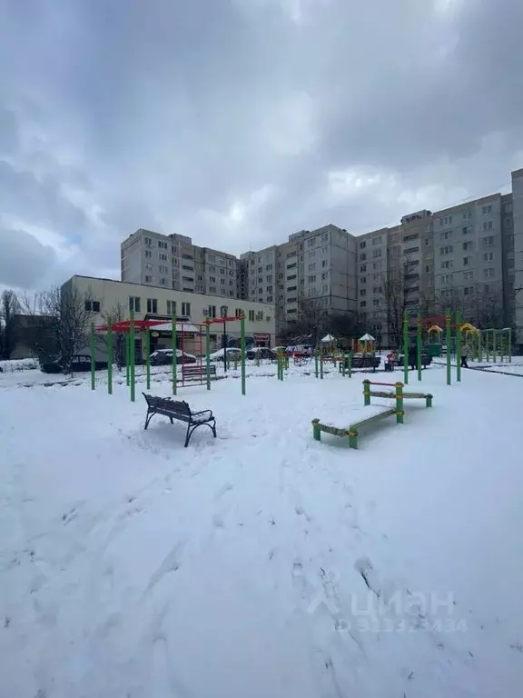 2-к кв. Белгородская область, Старый Оскол Рудничный мкр,  (47.0 м) - Фото 0