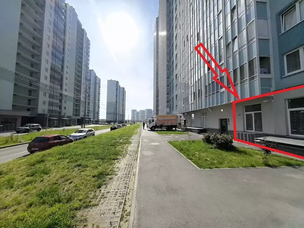 Торговая площадь в Санкт-Петербург ул. Пахомовская, 26 (130 м) - Фото 1