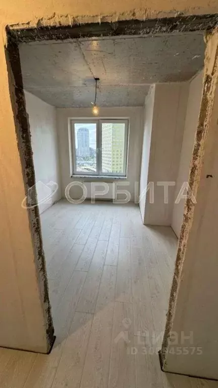 3-к кв. Тюменская область, Тюмень ул. Краснооктябрьская, 6 (85.6 м) - Фото 2