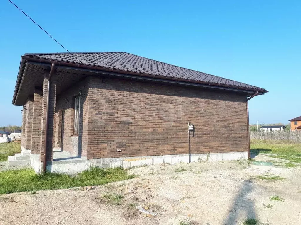 Дом в Брянская область, Брянский район, Новодарковичское с/пос, д. ... - Фото 1