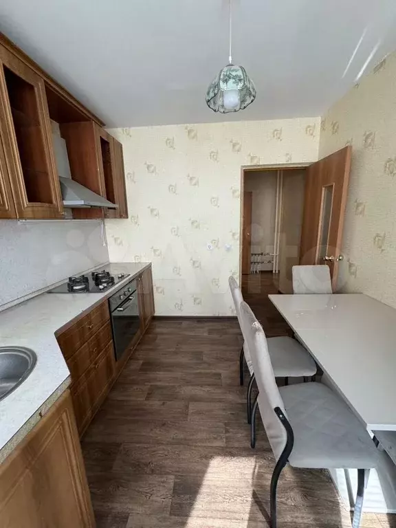 2-к. квартира, 60 м, 2/5 эт. - Фото 1