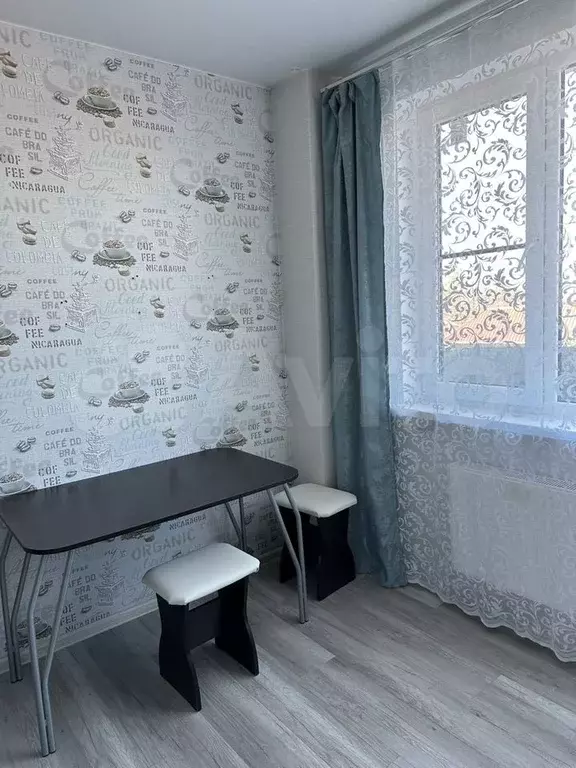 1-к. квартира, 40 м, 4/5 эт. - Фото 1