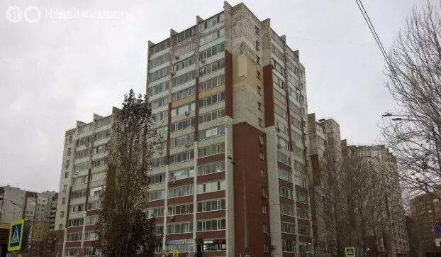 3-комнатная квартира: Тюмень, улица Василия Гольцова, 28 (95.8 м) - Фото 1