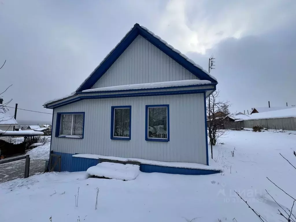 Дом в Иркутская область, Братск Падун жилрайон, ул. Путевая, 38 (40 м) - Фото 1