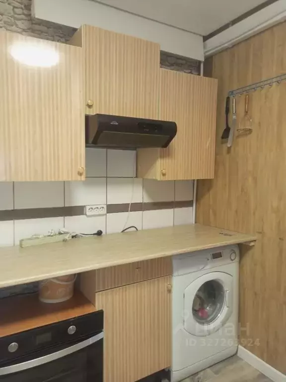 Комната Белгородская область, Старый Оскол ул. Калинина, 1/4 (17.0 м) - Фото 1