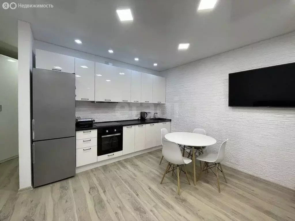 Квартира-студия: Новый Уренгой, проспект Губкина, 19 (27 м) - Фото 2