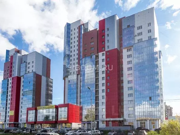 1-к кв. Красноярский край, Красноярск ул. Республики, 35 (43.0 м) - Фото 0