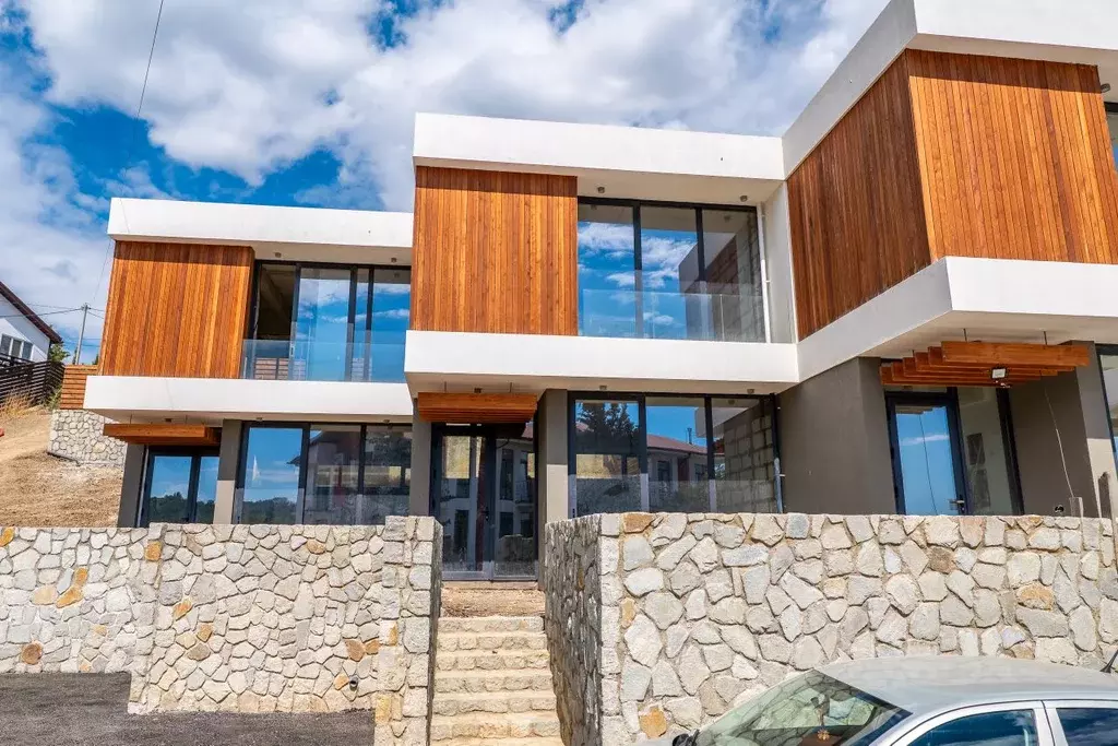 Таунхаус в Крым, Алушта муниципальный округ, с. Лазурное ул. Слуцкого ... - Фото 1