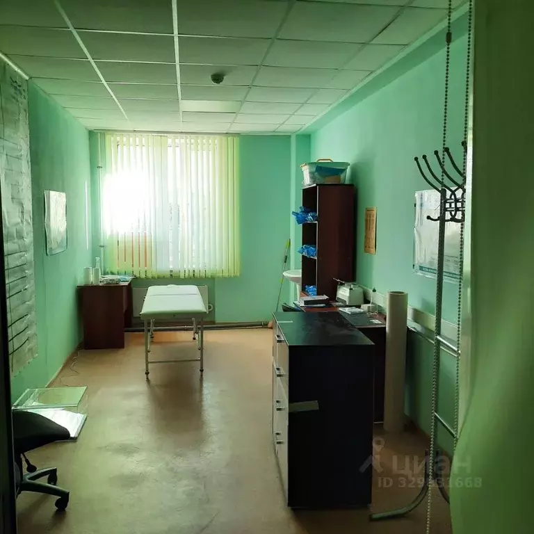 Помещение свободного назначения в Саха (Якутия), Нерюнгри ул. ... - Фото 1