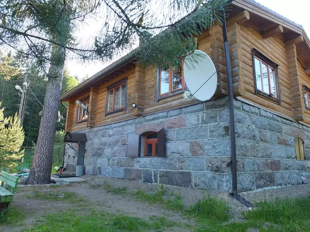Дом в Карелия, Лахденпохский муниципальный округ, пос. Терву  (180 м) - Фото 1