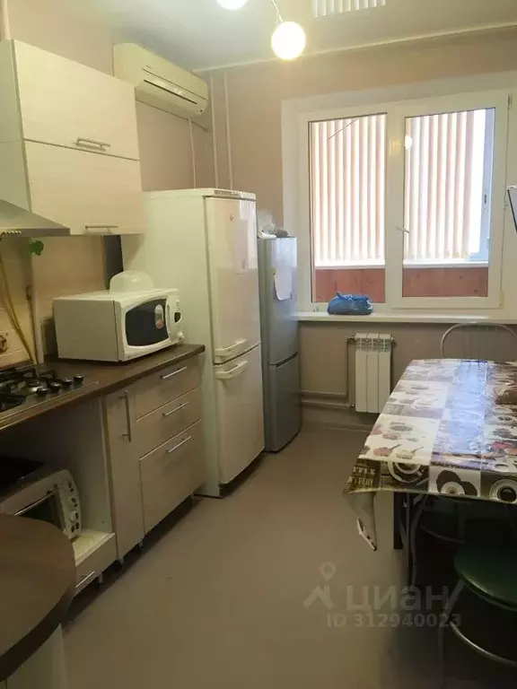 Комната Волгоградская область, Волгоград ул. Маршала Воронова, 10 ... - Фото 0