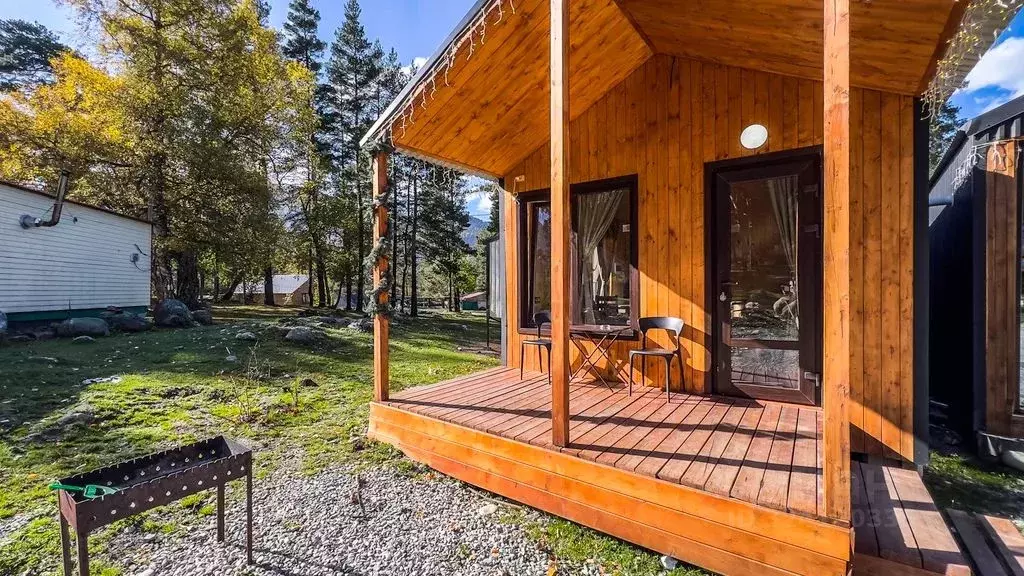 Дом в Карачаево-Черкесия, Зеленчукский район, с. Архыз  (25 м) - Фото 1