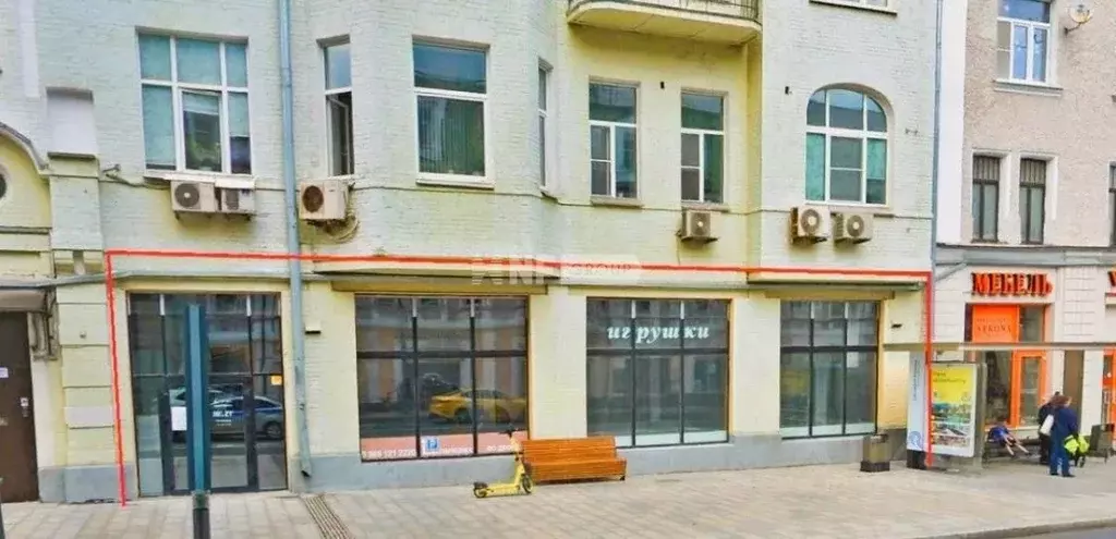 Торговая площадь в Москва Старая Басманная ул., 13С1 (376 м) - Фото 1