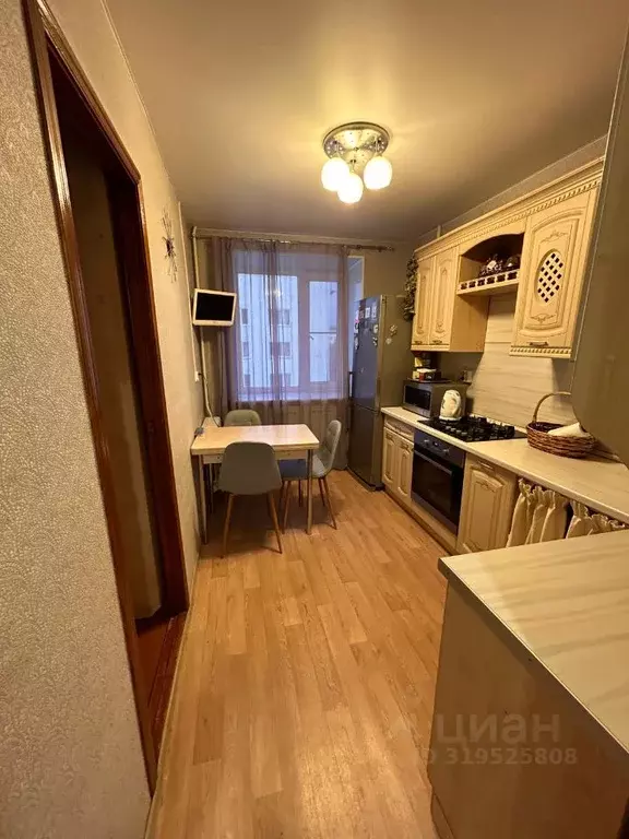 3-к кв. Башкортостан, Уфа Революционная ул., 32 (54.0 м) - Фото 0