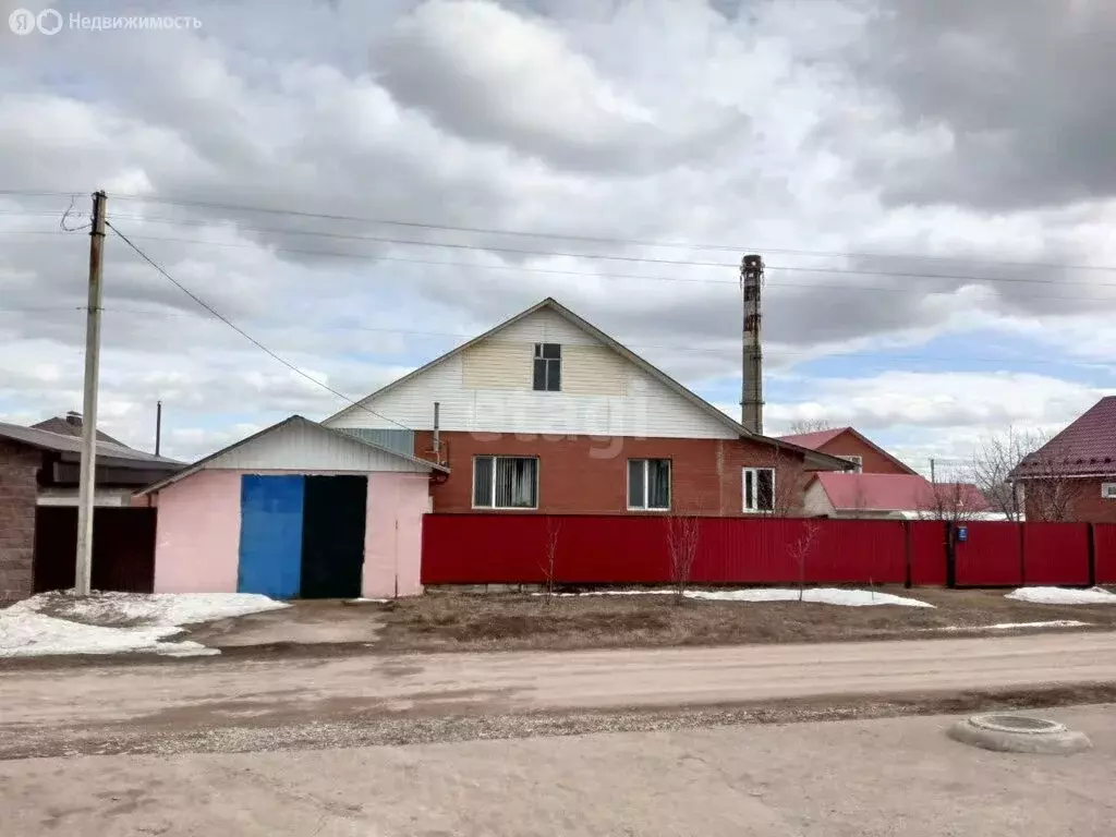 Дом в Бирск, Осенняя улица (78.4 м) - Фото 1