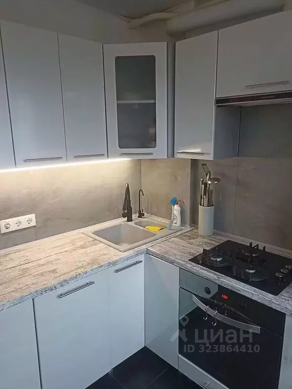 2-к кв. Москва ул. Лавочкина, 52 (45.0 м) - Фото 1