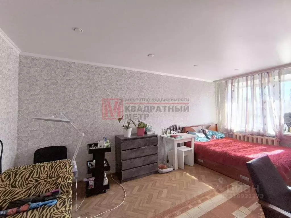1-к кв. Белгородская область, Старый Оскол Макаренко мкр, 5 (42.0 м) - Фото 1