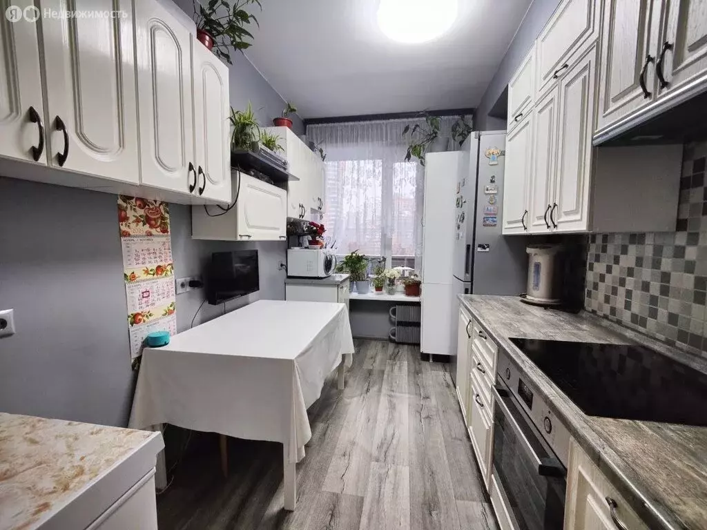 4-комнатная квартира: Москва, Ленинский проспект, 99 (97.5 м) - Фото 1