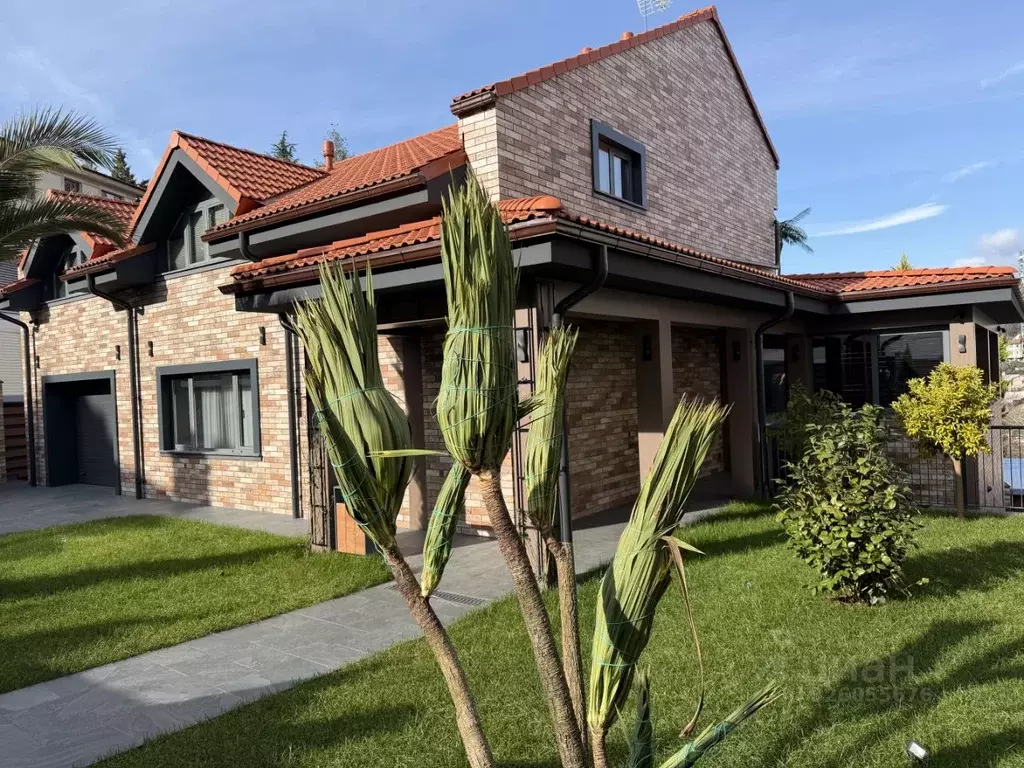 Дом в Краснодарский край, Сочи Малая ул. (240 м) - Фото 1