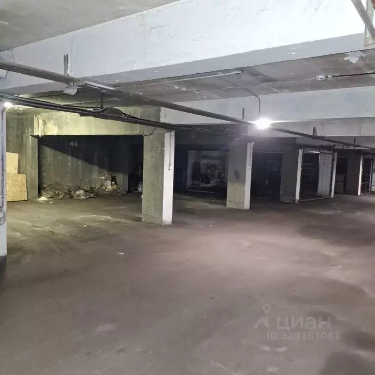 Гараж в Московская область, Красногорск Школьная ул., 11 (20 м) - Фото 1