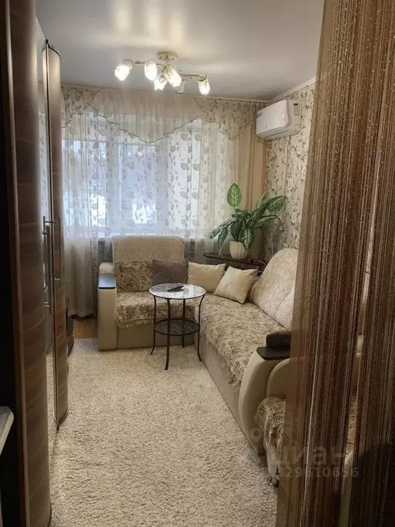 Комната Свердловская область, Екатеринбург ул. Таганская, 8 (16.0 м) - Фото 1