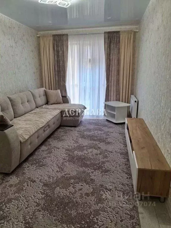 1-к кв. Белгородская область, Старый Оскол Макаренко мкр, 41 (38.0 м) - Фото 1