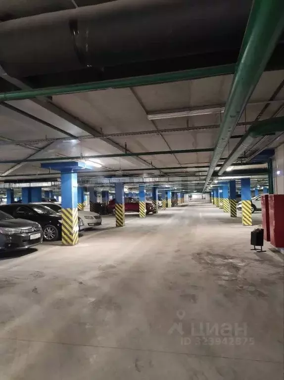 Гараж в Тюменская область, Тюмень ул. Федюнинского, 64 (17 м) - Фото 1