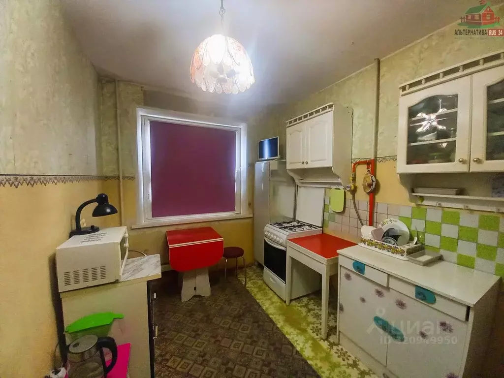 2-к кв. Волгоградская область, Волгоград ул. Репина, 3 (50.7 м) - Фото 0