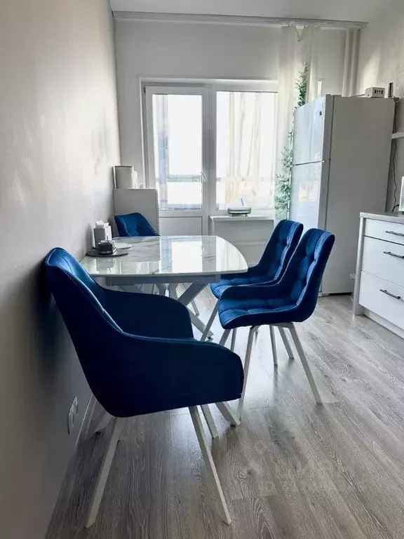2-к кв. Санкт-Петербург ул. Оптиков, 51к1 (64.5 м) - Фото 1